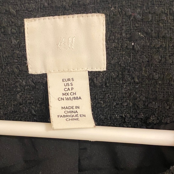 NWOT H&M Black Boucle Blazer Jacket - Picture 4 of 7